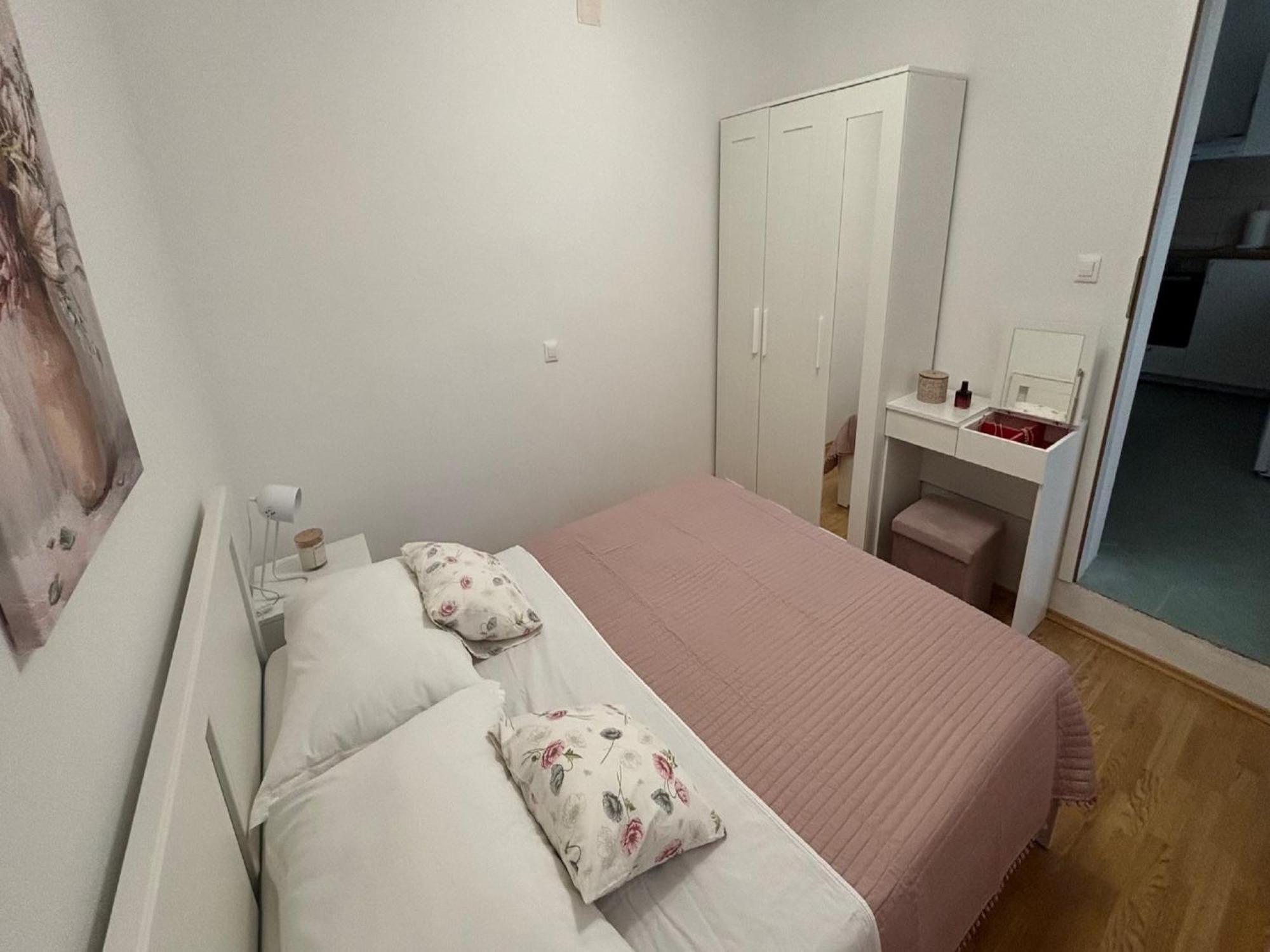 Vela - Classic One Bedroom Appartement *